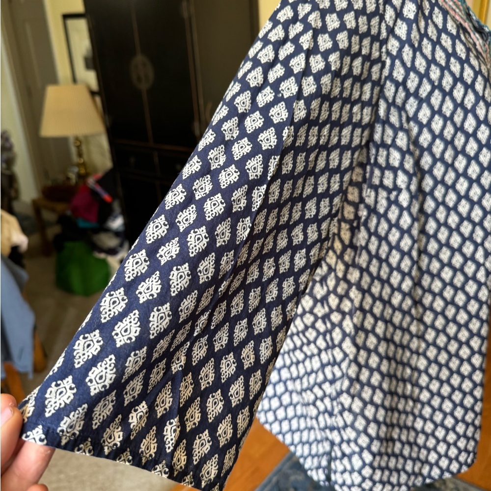Talbots Blue and Pink Embroidered Tunic 3/4 Sleeve - Picture 9 of 10